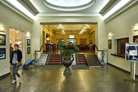 Bild: In der Lobby des Hotel „Rīga“.