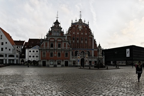 Bild: Das Schwarzhäupterhaus mit dem Befreiungsmuseum in Riga.