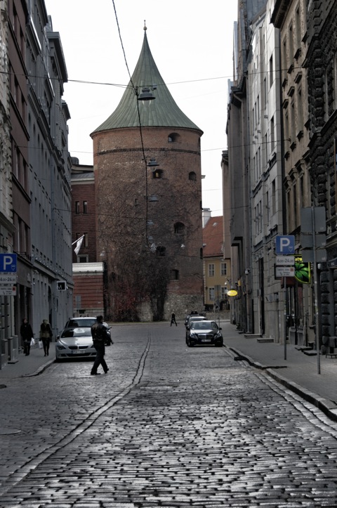 Bild: Der Pulverturm von Riga.