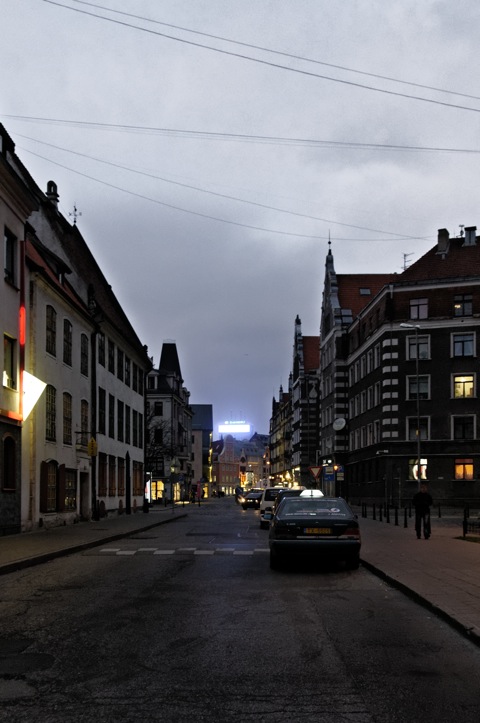 Bild: Die Altstadt von Riga an einem Novemberabend.
