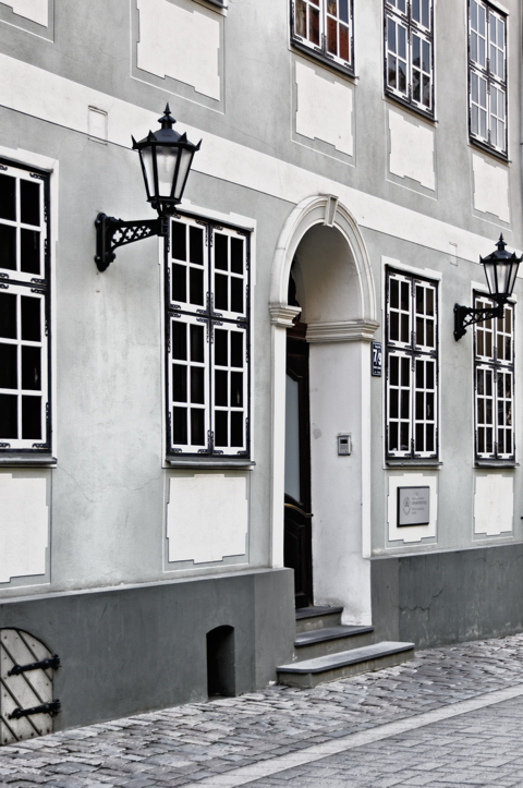 Bild: An der Jakobskaserne in der Torņa iela in Riga.
