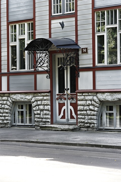 Bild: Unterwegs im Stadtteil Kadriorg von Tallinn mit NIKON D700 und AF-S NIKKOR 28-300 mm 1:3,5-5,6G ED VR.