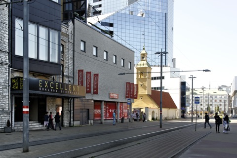Bild: Unterwegs im Tallinner Stadtteil Kesklinn - dem modernen Teil der estnischen Hauptstadt - mit NIKON D700 und AF-S NIKKOR 28-300 mm 1:3,5-5,6G ED VR.