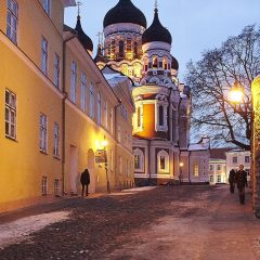 Bild: Die Alexander-Newski-Kathedrale vom Pikk jalg aus fotografiert.