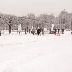 Bild: Die Eisfiguren im Park von Kadriorg sind ein Magnet für Groß und Klein. Hier im Hohen Norden halten die Eisfiguren den ganzen Winter.