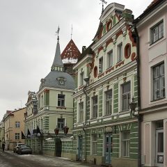 Bild: Gepflegtes Haus in der Uus östlich jenseits der Stadmauer.