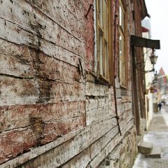 Bild: Auch in der Altstadt gibt es Spuren des Verfalls der letzten 70 Jahre.
