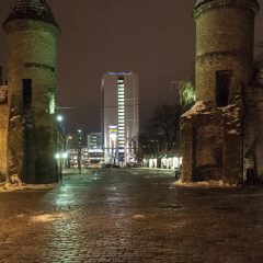 Bild: Das Viru Tor ist die Eintrittspforte von der historischen Altststadt in die geschäftige Neustadt von Tallinn.