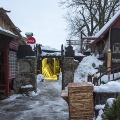 Bild: Einer Eingänge zum Keskturk - dem Zentralmarkt - von Tallinn. Er öffnet um 08:00 Uhr, entsprechend wenig ist um 07:00 Uhr dort los.