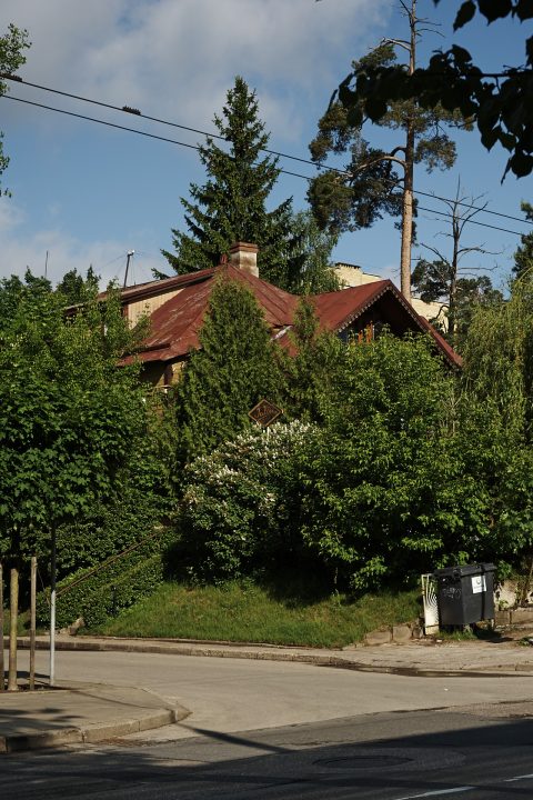 Fast wie auf dem Dorf - Unterwegs im Stadtteil Žvėrynas in Vilnius mit NIKON D700 und AF-S NIKKOR 24-120 mm 1:4G ED VR.