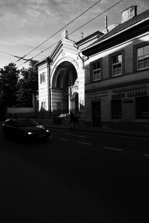 Bild: Die Jüdische Synagoge in  der Pylimo gatvė im Stadtteil Naujamiestis in Vilnius. NIKON D700 mit AF-S NIKKOR 24-120 mm 1:4G ED VR.
