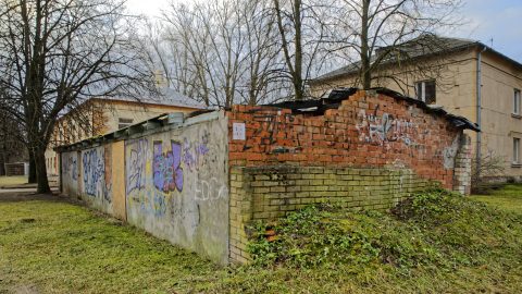 Bild: Häuser in Čiekurkalns. NIKON D700 mit TAMRON SP 24-70mm F/2.8 Di VC USD. ISO 200 ¦ f/7,1 ¦ 24 mm ¦ 1/30 s ¦ kein Blitz. Klicken Sie auf das Bild um es zu vergrößern. 